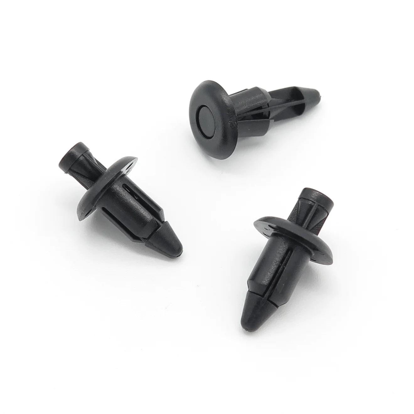 Push-Type Retainer for Nissan 66824-01G00